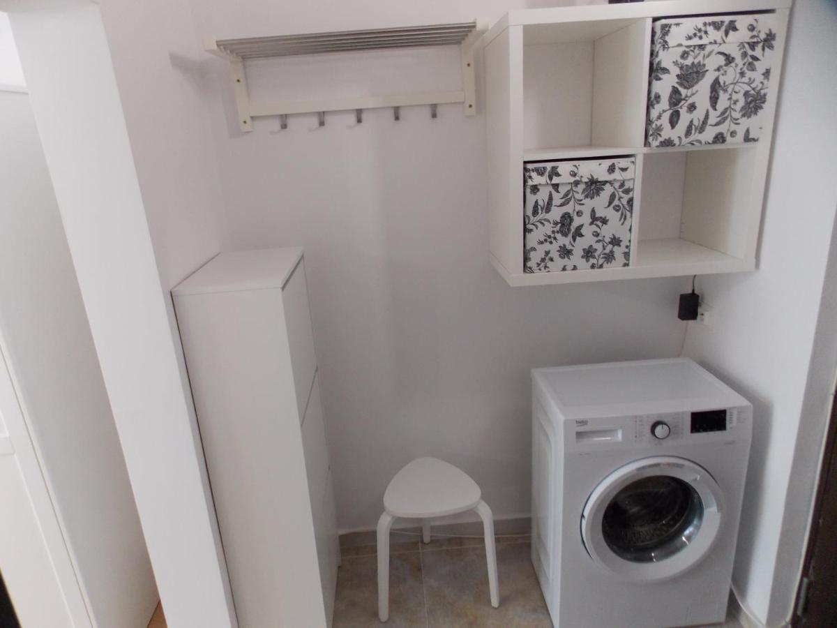 Garsoniera Moderna Apartment Bukares Bagian luar foto